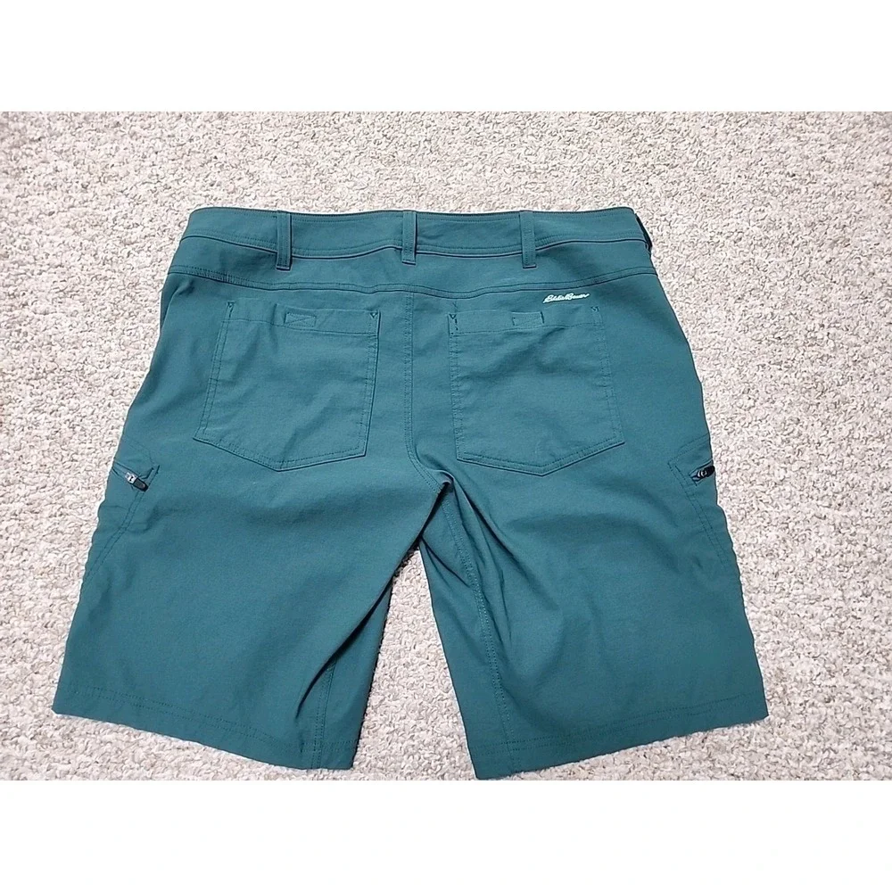 Eddie Bauer First Ascent Guide Shorts Mens 42 Green Hiking Technical Utility**‎